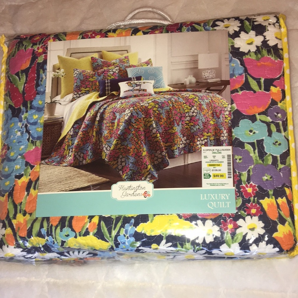 NWT Summer Quilt Set - Full/Queen + Shams - Picture 4 of 11